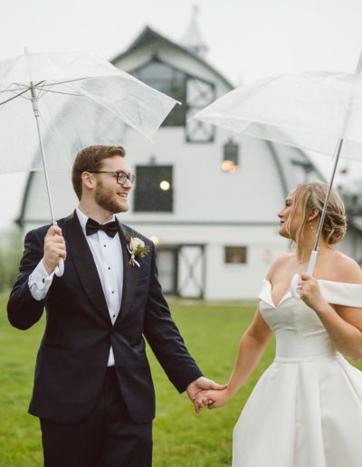 Wedding Couple Gallery | Sweeney Barn - Manassas, VA | Sweeney Barn